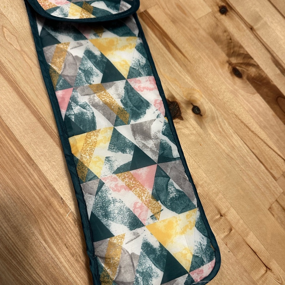 Thirty-One Hot iron/straightener Bag